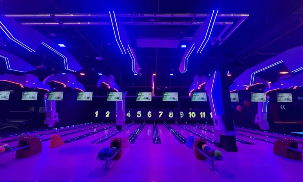 bowling lane cost